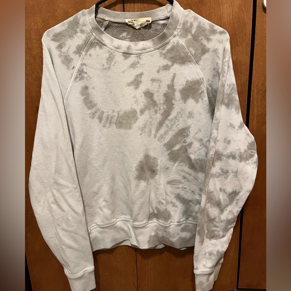 Back Beat Co Yin-Yang Pullover